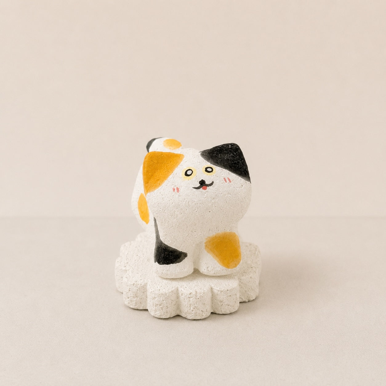 MuMuLush Handmade Spinner Lucky Calico Cat Ceramic Aroma Stone Diffuser MuMuLush