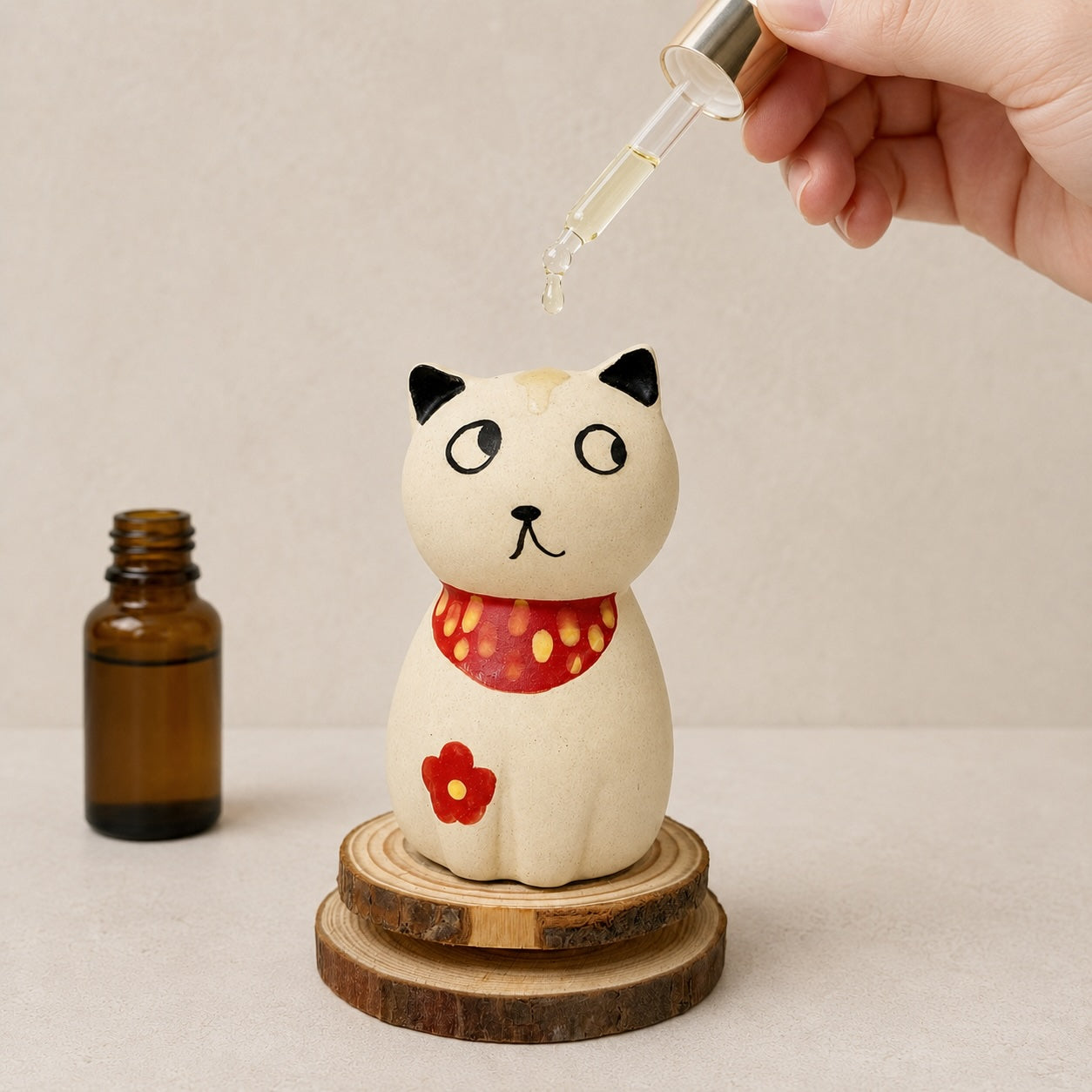 MuMuLush Handmade Spinner Cozy Cat Ceramic Aroma Stone Diffuser MuMuLush